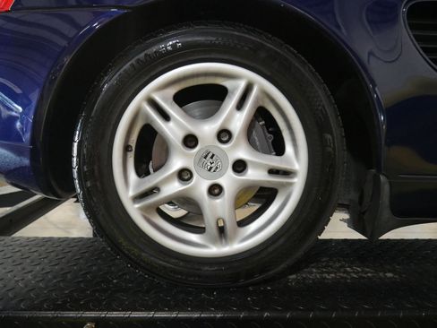 Used 2002 Porsche Boxster RWD image 99