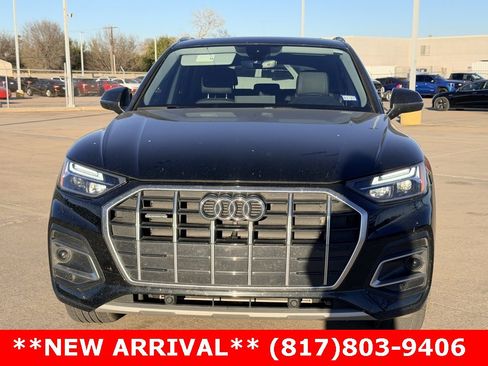 Used 2024 Audi Q5 2.0T Premium w/ Convenience Package image 2