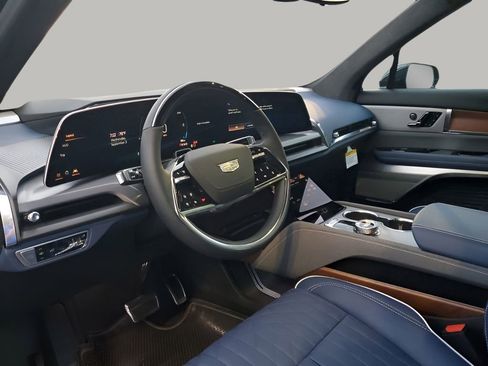 New 2026 Cadillac Vistiq Premium Luxury AWD/4WD image 31