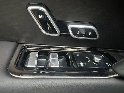 Used 2023 Land Rover Range Rover Sport SE image 15