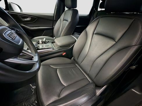 Used 2021 Audi Q7 3.0T Premium w/ Convenience Package image 11