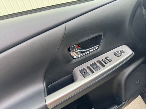 Used 2015 Toyota Prius V Five w/ Advanced Technology Package FWD image 36