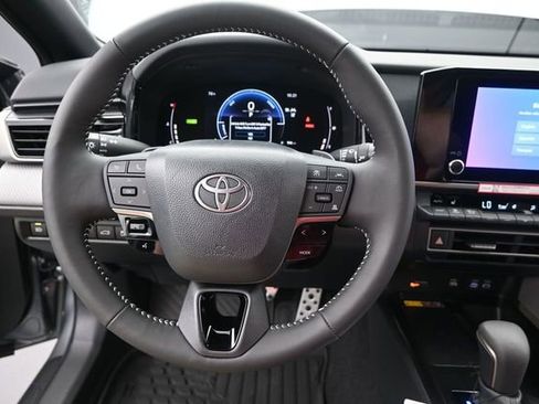 New 2026 Toyota Camry SE w/ Convenience Package FWD image 5