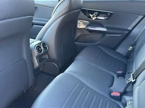 Used 2025 Mercedes-Benz GLC 350e GLC 350e image 26