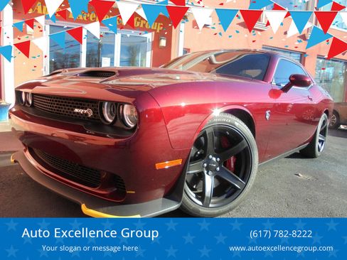 Used 2020 Dodge Challenger SRT Hellcat image 1