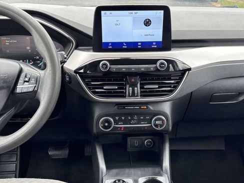 Used 2020 Ford Escape SE image 27