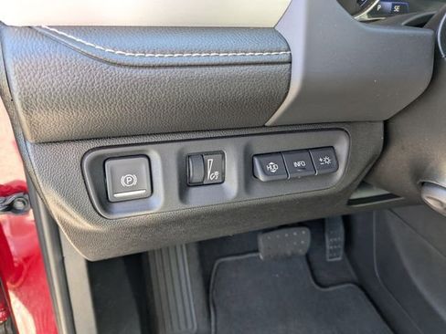 Used 2021 GMC Acadia SLT w/ Elevation Edition AWD/4WD image 23
