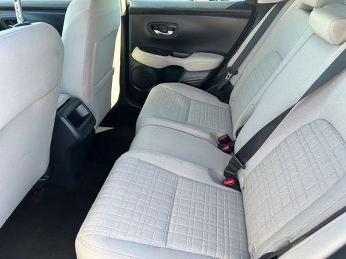 Certified 2025 Honda HR-V LX image 15