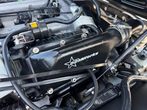 Used 2006 Pontiac Solstice Convertible w/ Premium Package RWD image 38