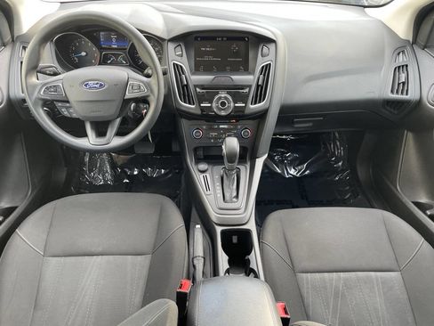 Used 2018 Ford Focus SEL image 13