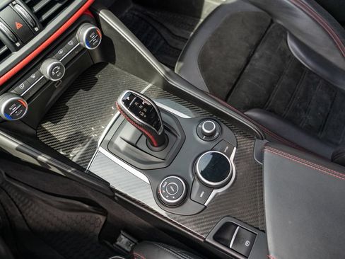 Used 2018 Alfa Romeo Giulia Quadrifoglio RWD image 28