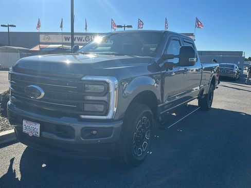 Used 2025 Ford F350 Platinum image 1