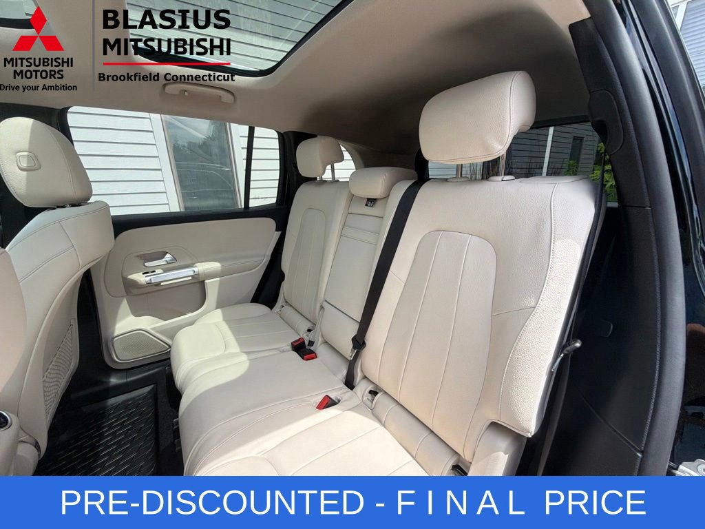 Used 2022 Mercedes-Benz GLB 250 4MATIC w/ Premium Package Lite image 47