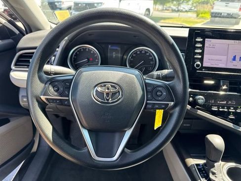 Used 2022 Toyota Camry LE w/ Carpet Mat Package (TMS) FWD image 14