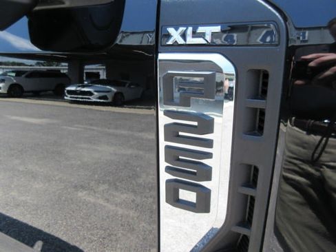 Used 2026 Ford F250 XLT w/ 360-Degree Camera Package AWD/4WD image 16