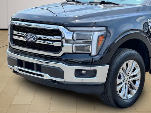 Used 2025 Ford F150 Lariat w/ Equipment Group 501A Mid AWD/4WD image 40