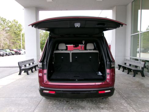 New 2026 Jeep Grand Wagoneer Limited AWD/4WD image 23