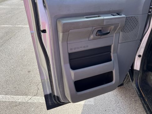 Used 2011 Ford E-250 and Econoline 250 Extended w/ Commercial Cargo Van Pkg image 32