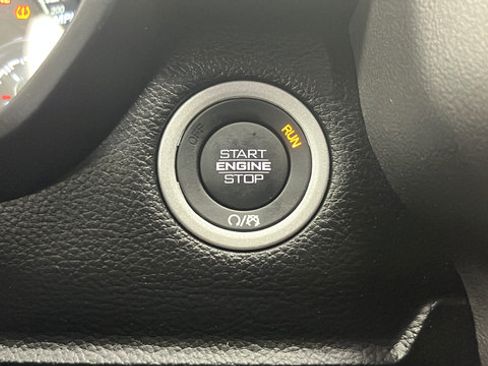 Used 2025 RAM 1500 Big Horn AWD/4WD image 22