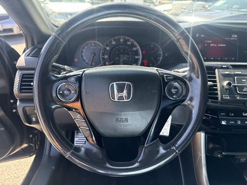 Used 2017 Honda Accord Sport image 31