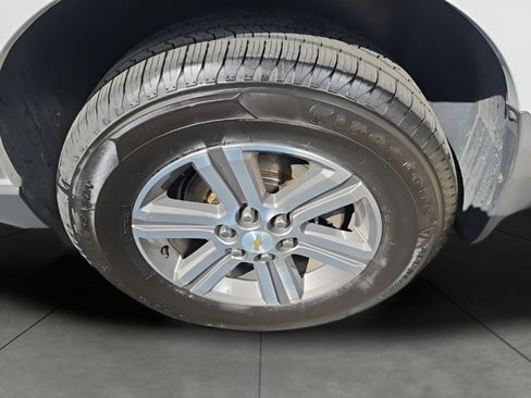 Used 2016 Chevrolet Traverse LT image 11