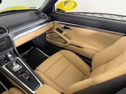 Certified 2022 Porsche 718 Boxster S image 22