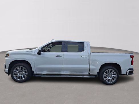 Used 2019 Chevrolet Silverado 1500 High Country w/ High Country Premium Package image 4