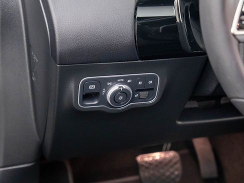 Used 2026 Mercedes-Benz GLA 250 4MATIC image 19