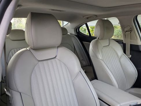 Used 2020 Genesis G70 2.0T w/ Elite Package image 6