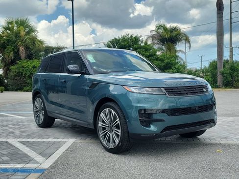 New 2026 Land Rover Range Rover Sport SE AWD/4WD image 7