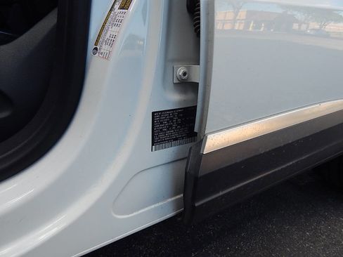 Used 2016 Volkswagen Tiguan SEL image 39