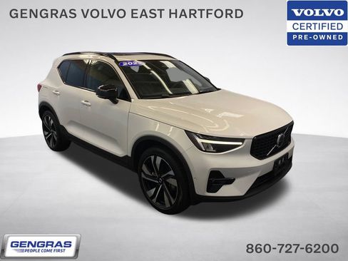 Certified 2023 Volvo XC40 B5 Plus w/ Protection Package Premier AWD/4WD image 1