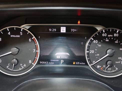 Used 2023 Nissan Rogue SL w/ SL Premium Package image 19