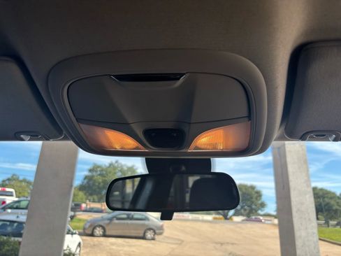 Used 2019 Jeep Cherokee Latitude w/ Popular Appearance Group image 20