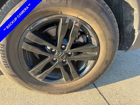 Used 2023 Ford Explorer XLT RWD image 7