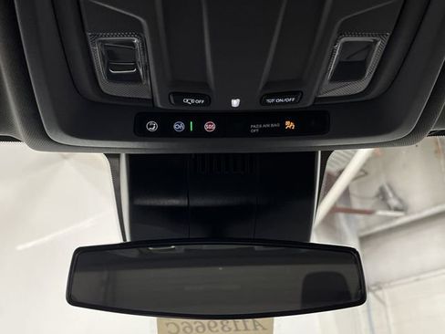 Used 2025 Chevrolet Silverado 1500 LT image 27