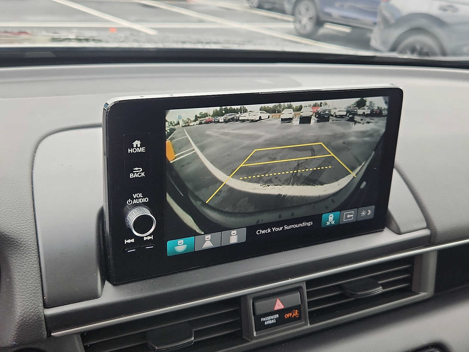 Certified 2023 Honda Pilot Touring image 17
