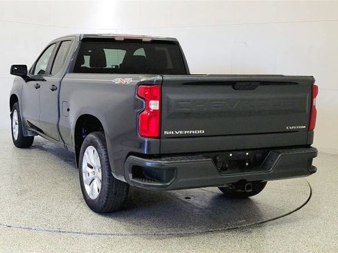 Used 2019 Chevrolet Silverado 1500 Custom w/ Custom Value Package AWD/4WD image 6