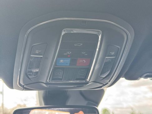 Used 2023 Jeep Grand Cherokee L Laredo image 22