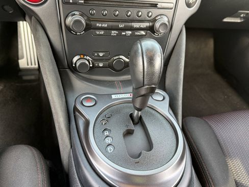 Used 2017 Nissan 370Z NISMO image 28