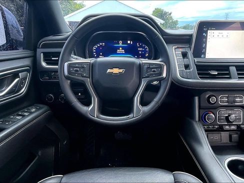 Used 2023 Chevrolet Tahoe Premier w/ Premium Package RWD image 10