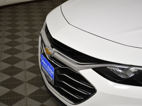 Used 2024 Chevrolet Malibu LT FWD image 11