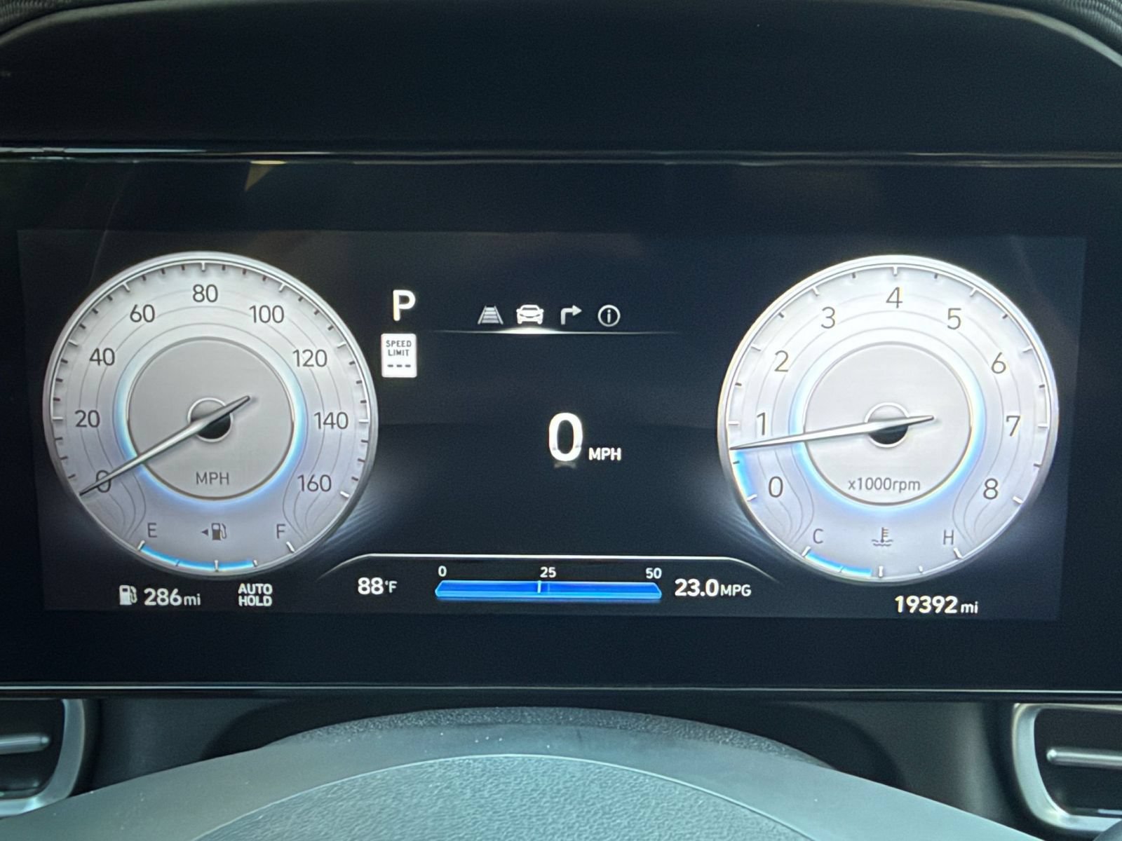 Used 2025 Hyundai Elantra Limited FWD image 40