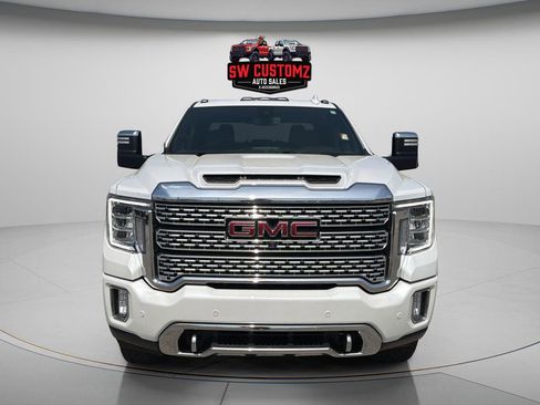 Used 2022 GMC Sierra 2500 Denali AWD/4WD image 2