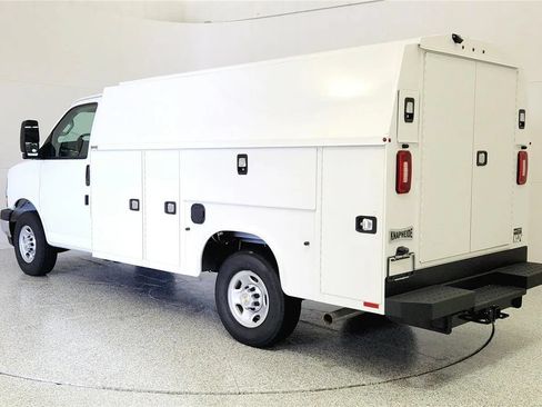 New 2025 Chevrolet Express 3500 w/ Power Convenience Package RWD image 5