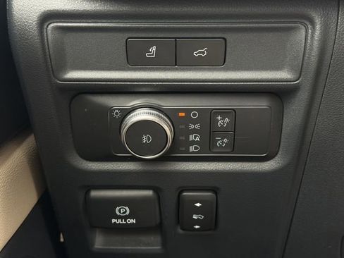 Used 2022 Ford Expedition Max Limited RWD image 24