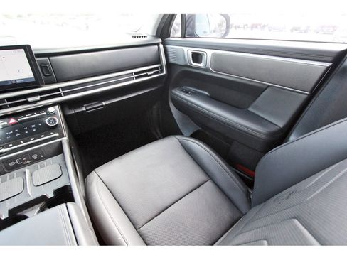 Used 2024 Hyundai Santa Fe XRT image 13