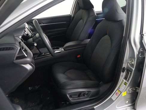 Used 2019 Toyota Camry LE image 25