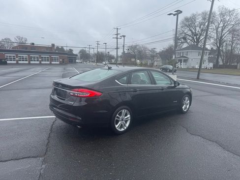 Used 2018 Ford Fusion S FWD image 5
