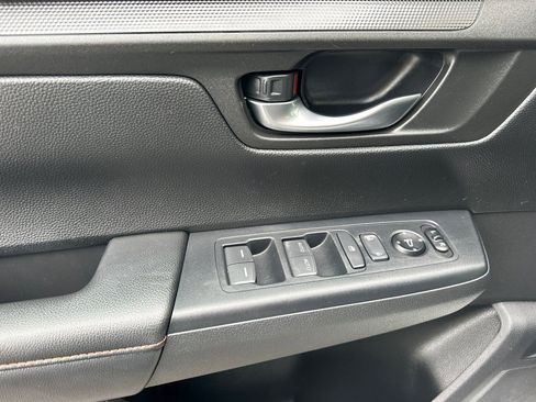 Used 2025 Honda CR-V Sport image 11